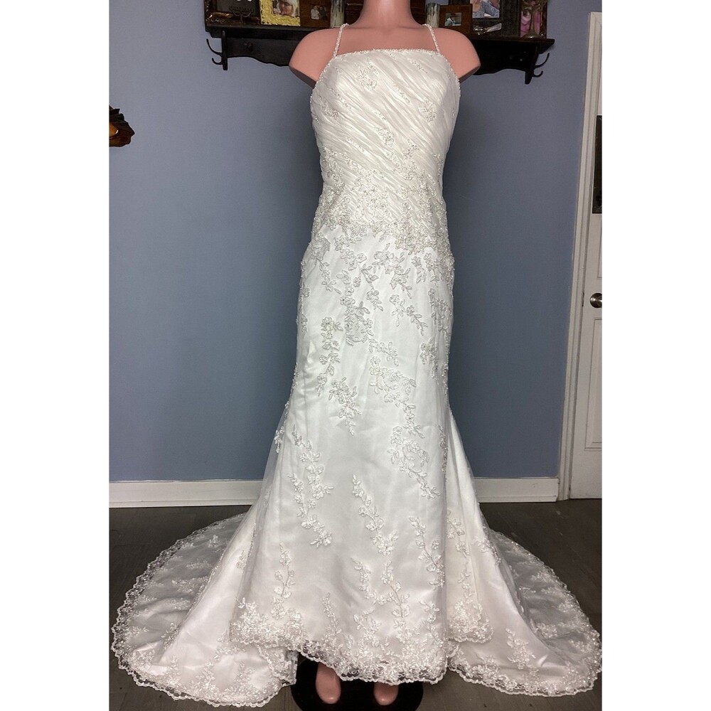 Anjolique Wedding Dress Woman’s White Size 8 Beaded Lace Chapel Train